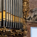 Daily pipe organ concerts